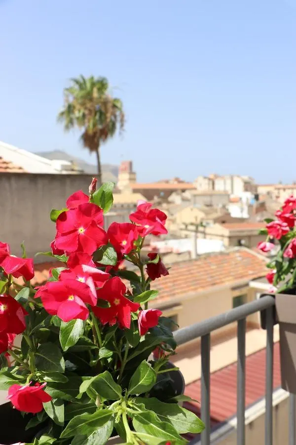 Villa Meloluxuryhouse Palermo 0*,  Italien